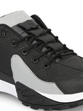 Black Sneaker
