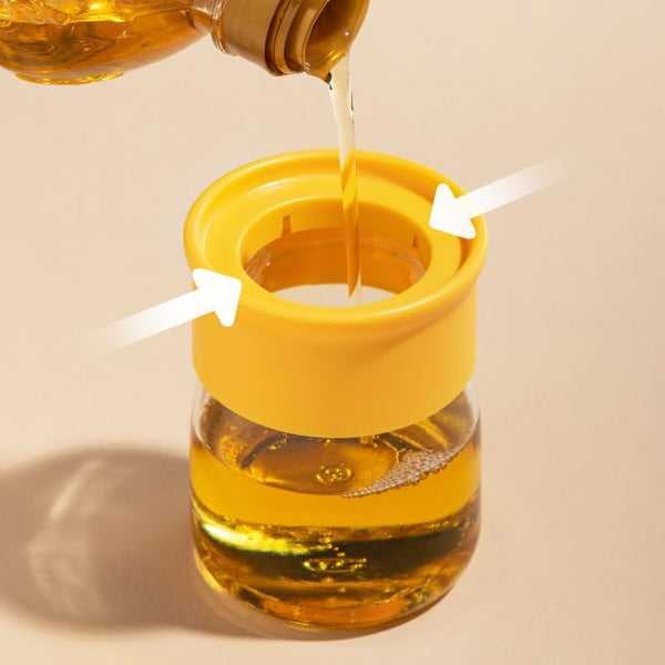 Amazing Oil Dispenser with Silicone Brush |⏰Limited Period Offer⏰